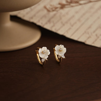 Mother of Pearl Flower Hoop Earrings, Dainty Floral Pearl Hoop Earrings, Gold Huggie Earrings, Bridal Earrings